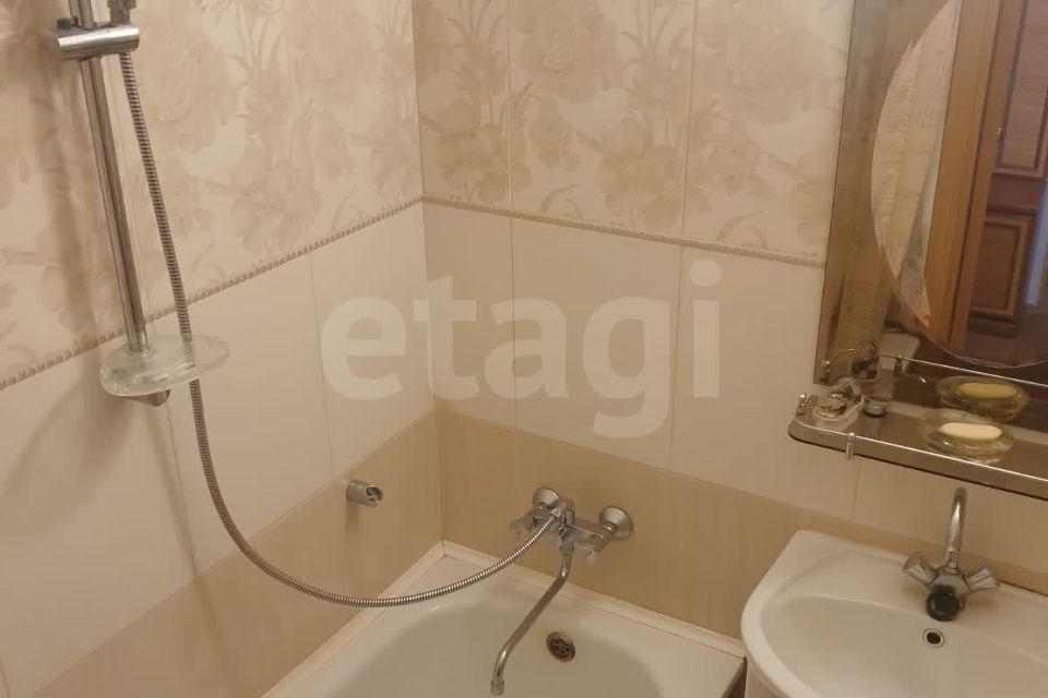 Продаётся 2-комнатная квартира, 55.9 м²