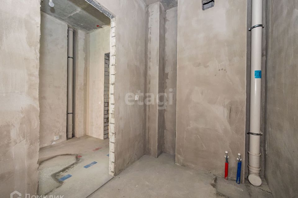 Продаётся 1-комнатная квартира, 42 м²