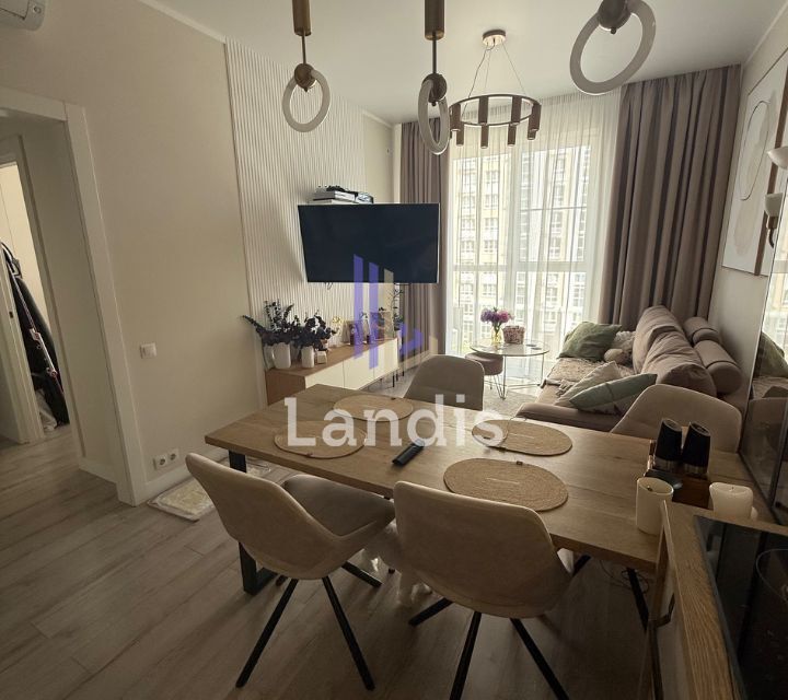 Продаётся 4-комнатная квартира, 76.7 м²