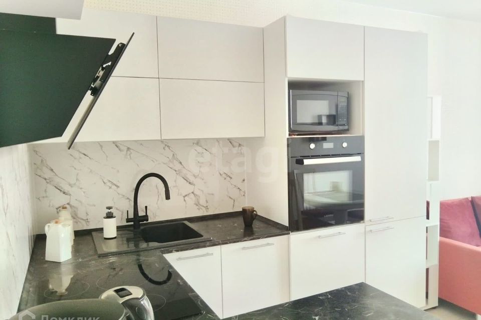 Продаётся 1-комнатная квартира, 40.9 м²