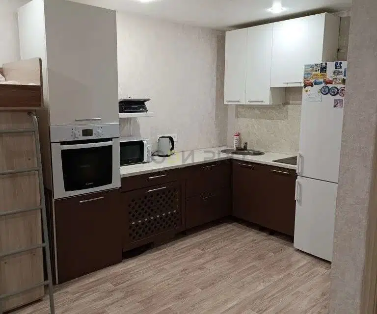 Продаётся 2-комнатная квартира, 42.2 м²