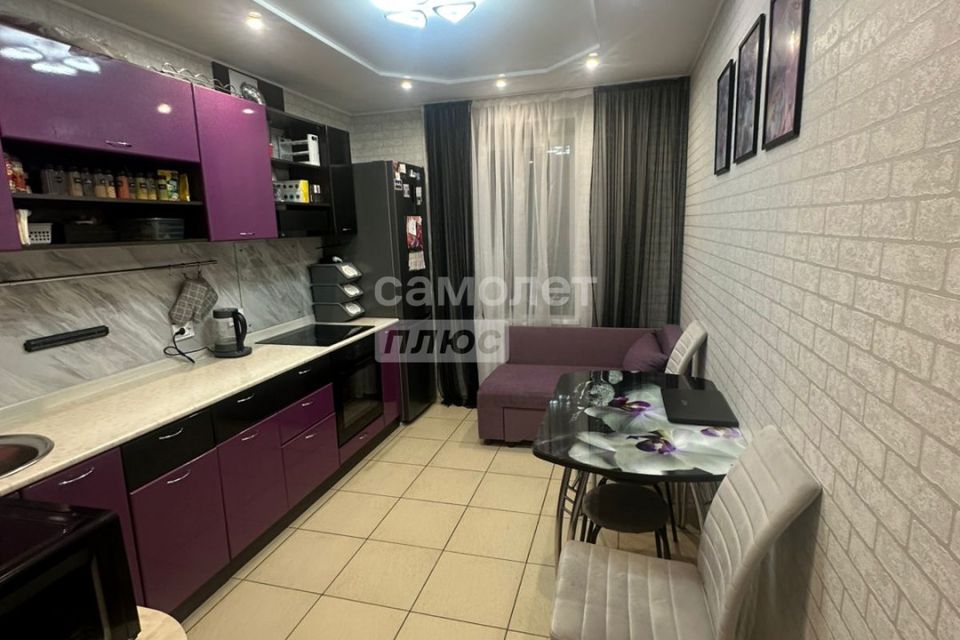 Продаётся 2-комнатная квартира, 60 м²