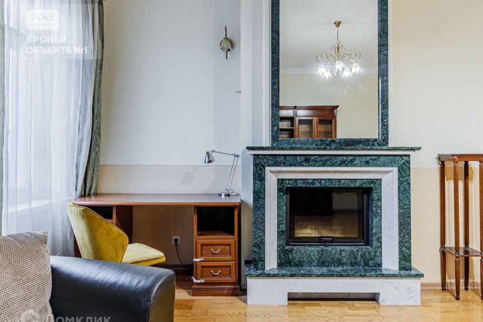 Сдаётся 2-комнатная квартира, 125 м²