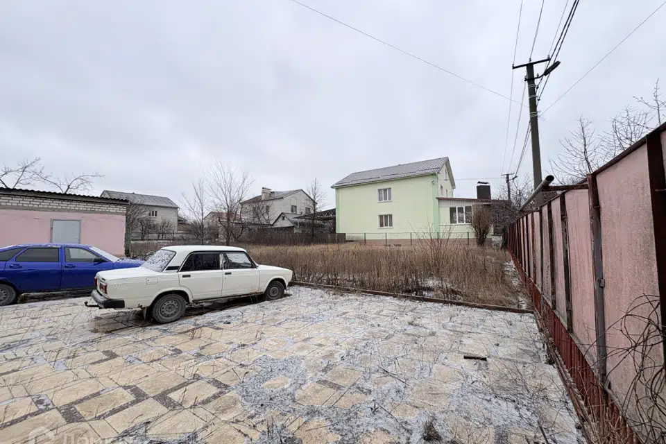 Продаётся 2-этажный дом, 300 м²