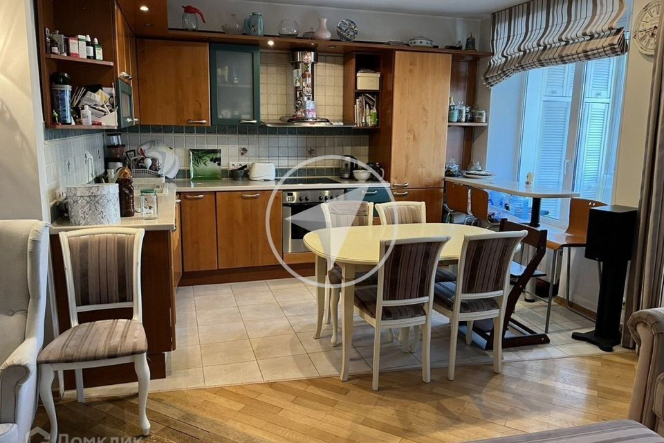 Продаётся 4-комнатная квартира, 96.1 м²
