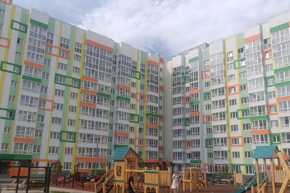Продаётся 1-комнатная квартира, 37.9 м²