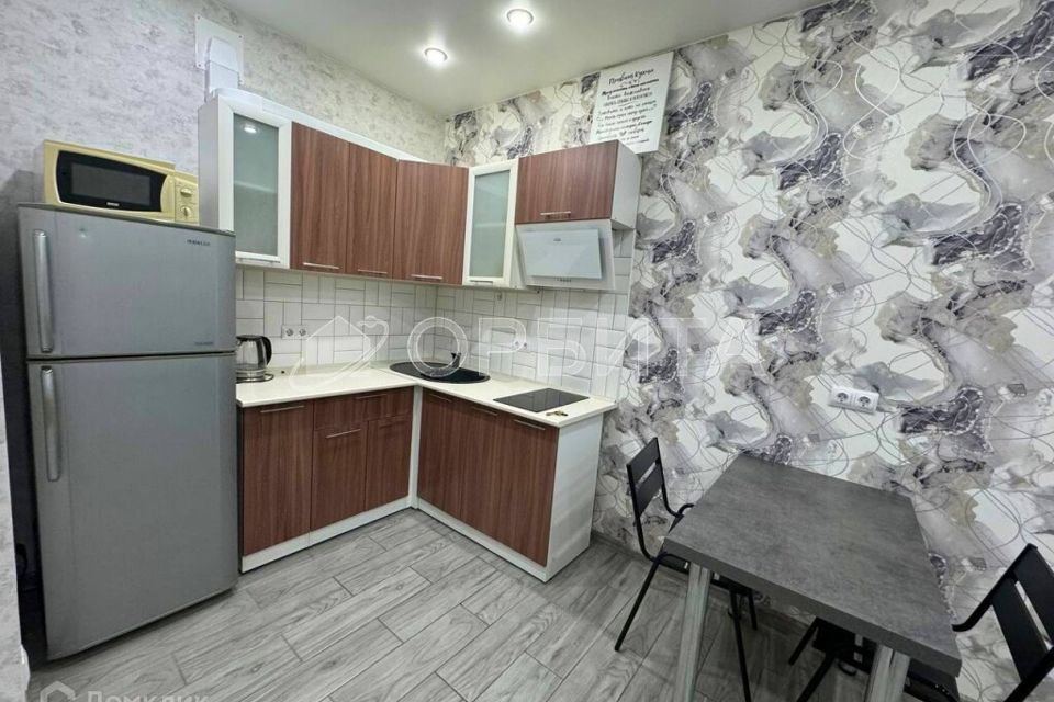 Сдаётся 1-комнатная квартира, 43 м²