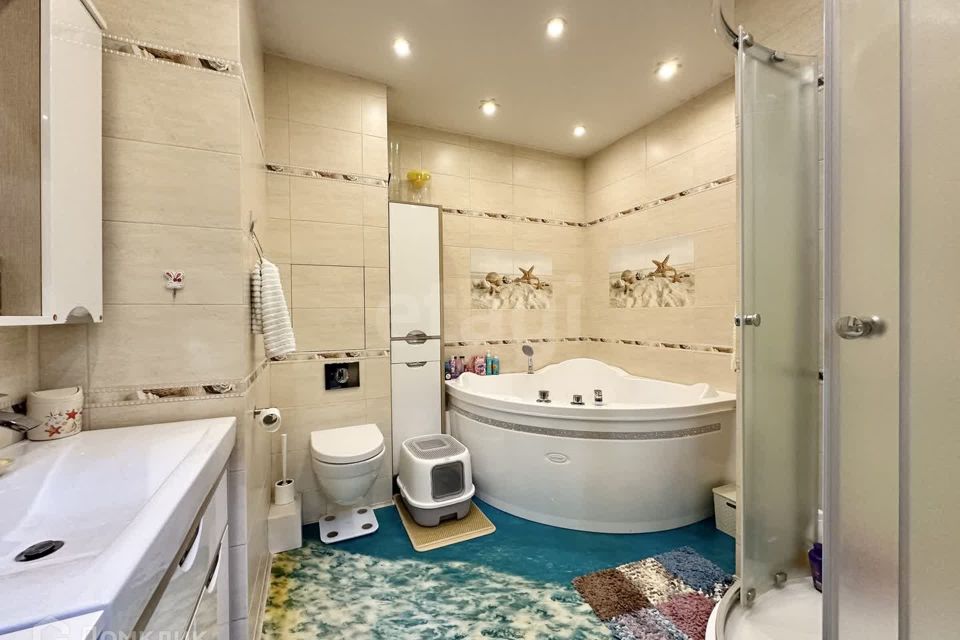 Продаётся 2-комнатная квартира, 67.7 м²