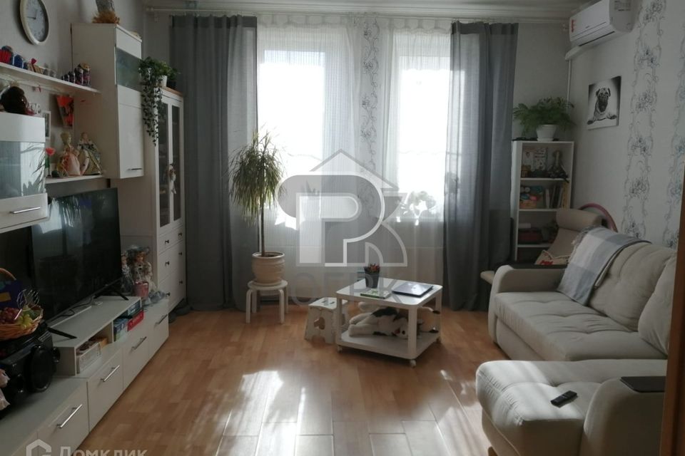 Продаётся 3-комнатная квартира, 70.2 м²