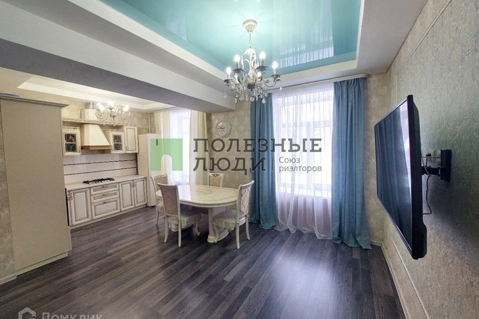 Продаётся 2-комнатная квартира, 57.6 м²