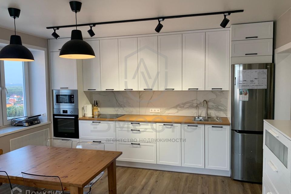 Продаётся 2-комнатная квартира, 72 м²