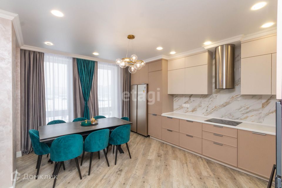 Продаётся 2-комнатная квартира, 79 м²