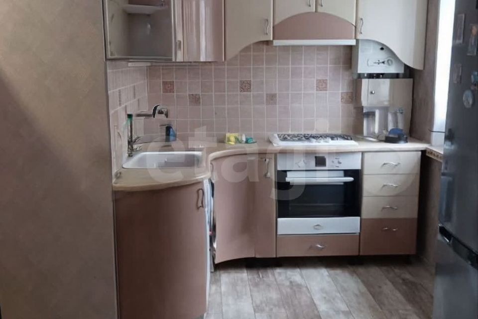 Продаётся 3-комнатная квартира, 60 м²