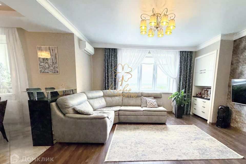 Продаётся 3-комнатная квартира, 97 м²