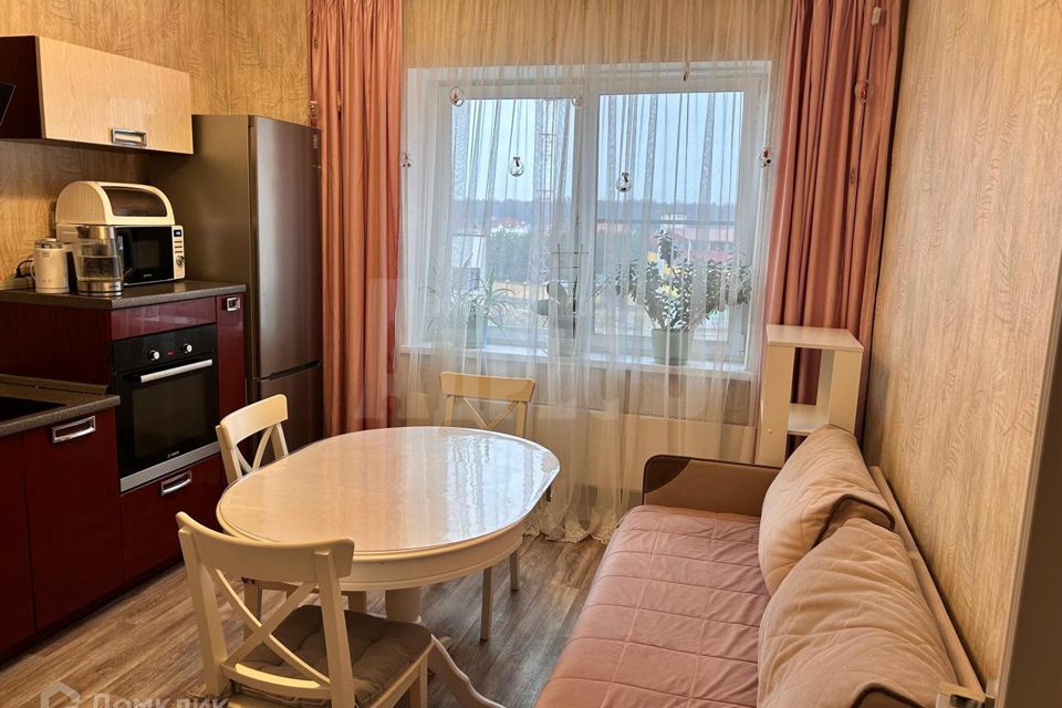 Продаётся 2-комнатная квартира, 72.5 м²