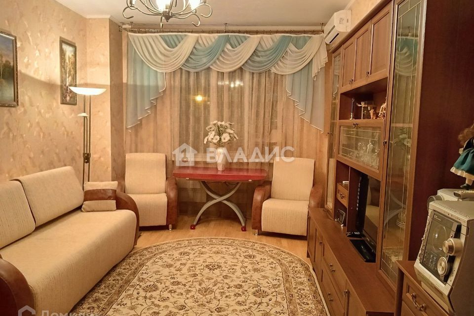 Продаётся 2-комнатная квартира, 65.8 м²