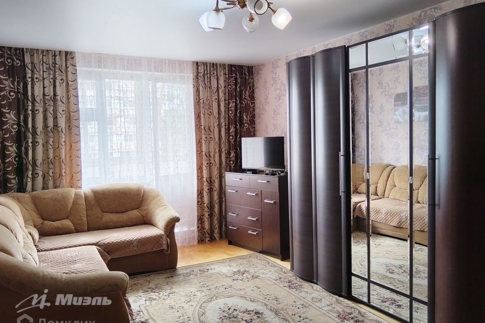 Сдаётся 1-комнатная квартира, 37 м²