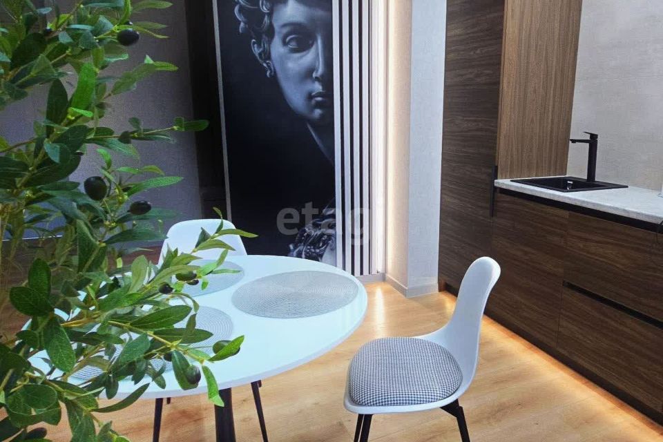 Продаётся 2-комнатная квартира, 60 м²