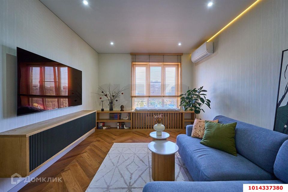 Продаётся 2-комнатная квартира, 70.1 м²