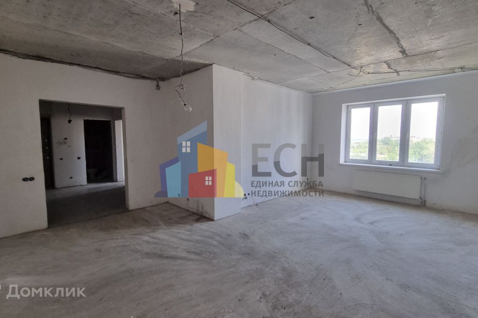 Продаётся 3-комнатная квартира, 121 м²