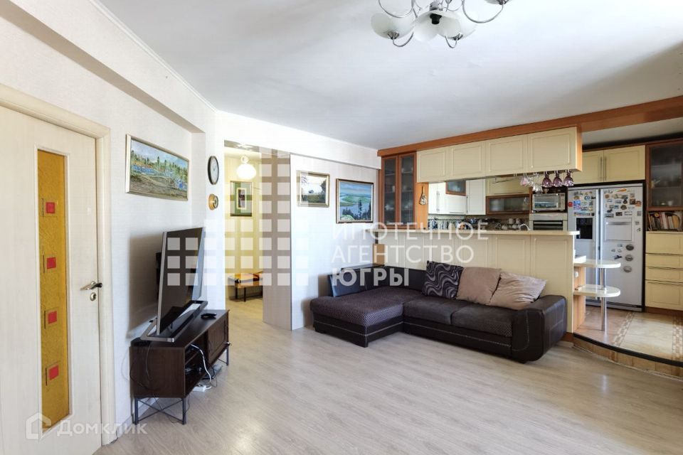 Продаётся 4-комнатная квартира, 120 м²