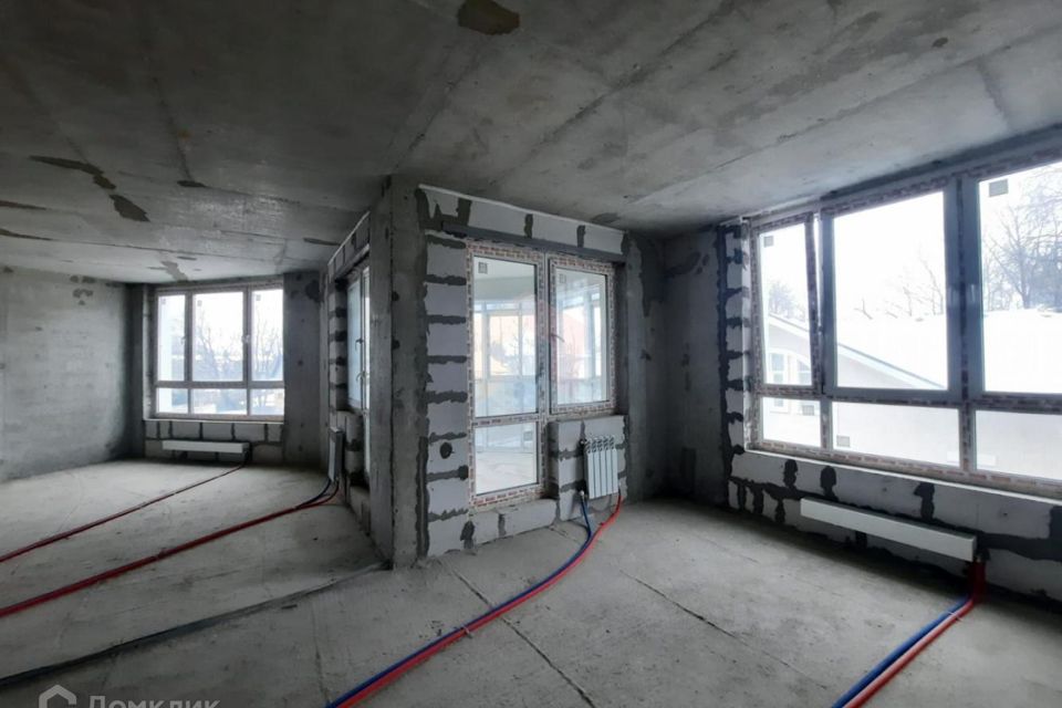 Продаётся 3-комнатная квартира, 136.8 м²