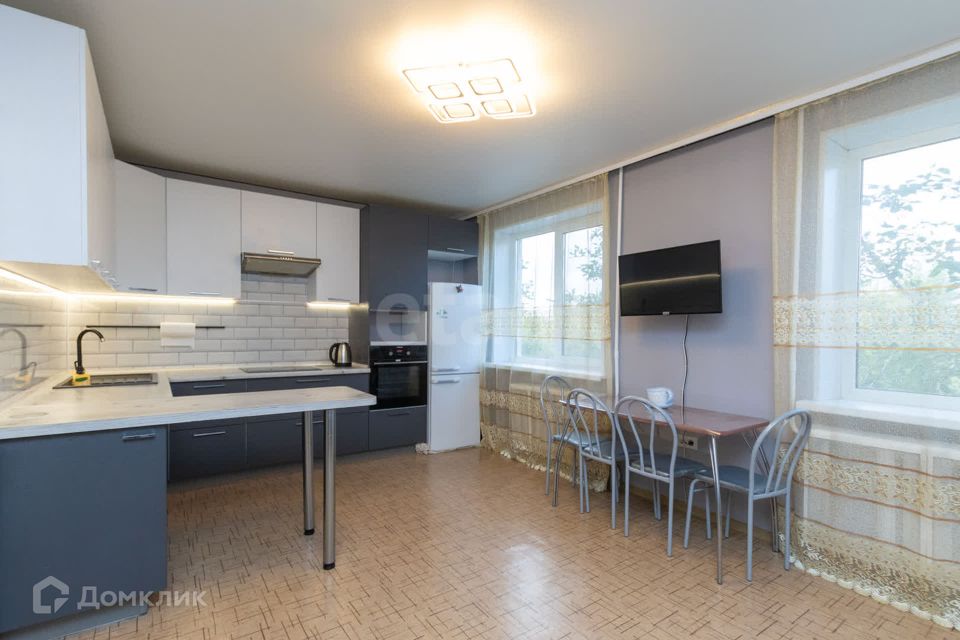 Сдаётся 2-комнатная квартира, 54 м²