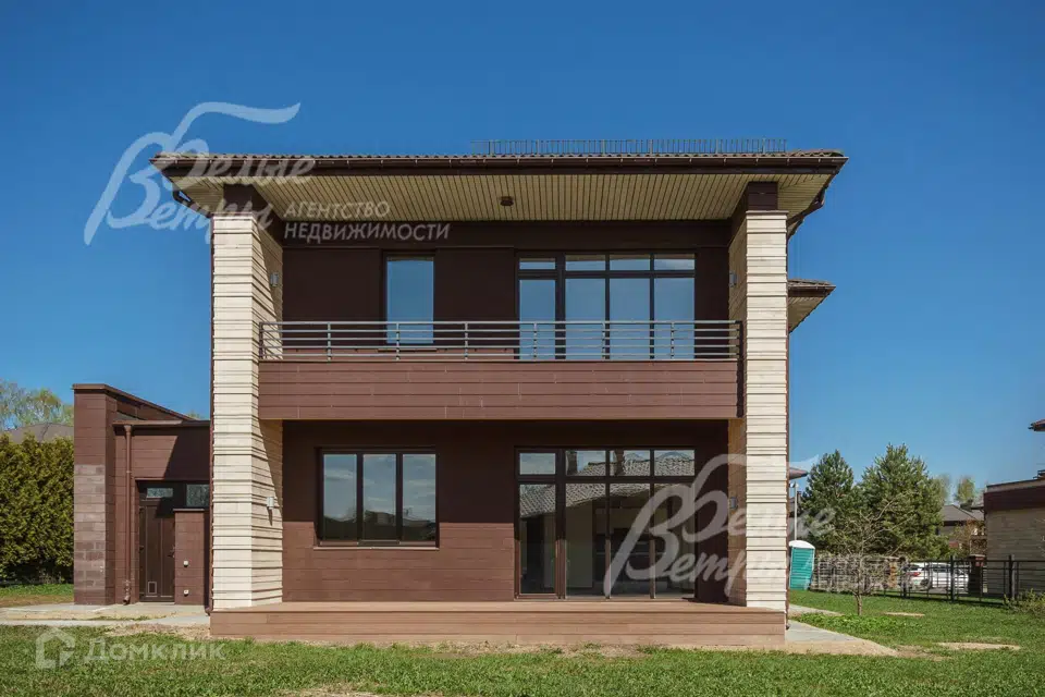Продаётся 2-этажный дом, 323 м²