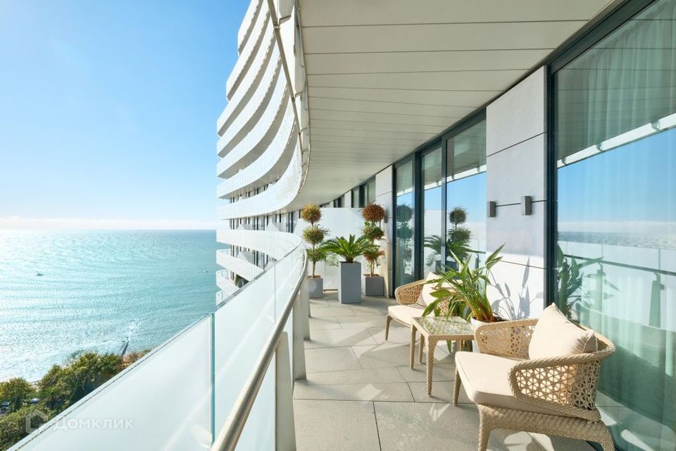 Продаётся 1-комнатная квартира, 90.8 м²