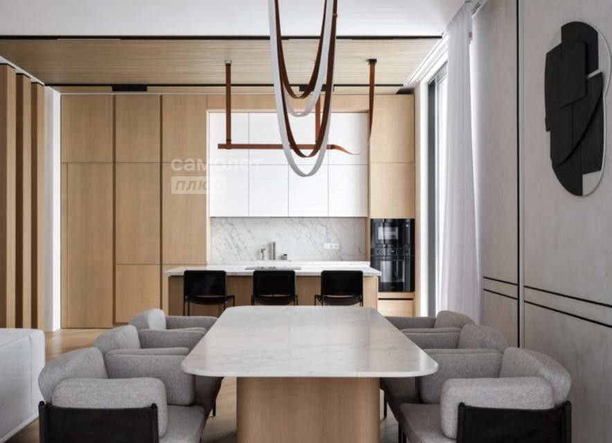 Продаётся 3-комнатная квартира, 112 м²