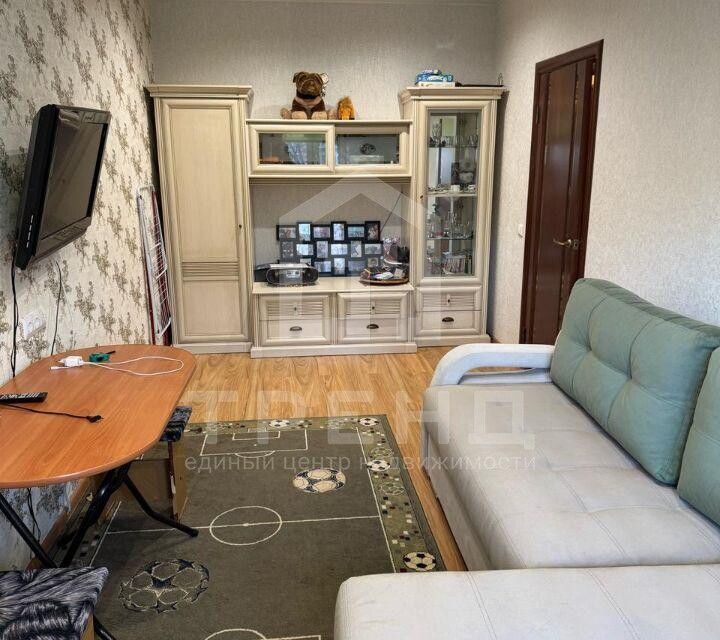Продаётся 1-комнатная квартира, 37.2 м²