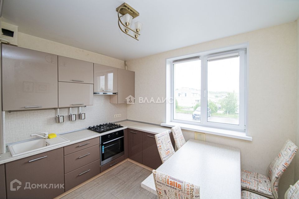 Продаётся 2-комнатная квартира, 53.8 м²