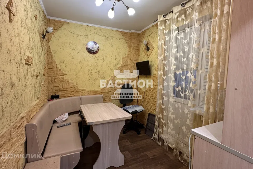 Продаётся 3-комнатная квартира, 58.8 м²