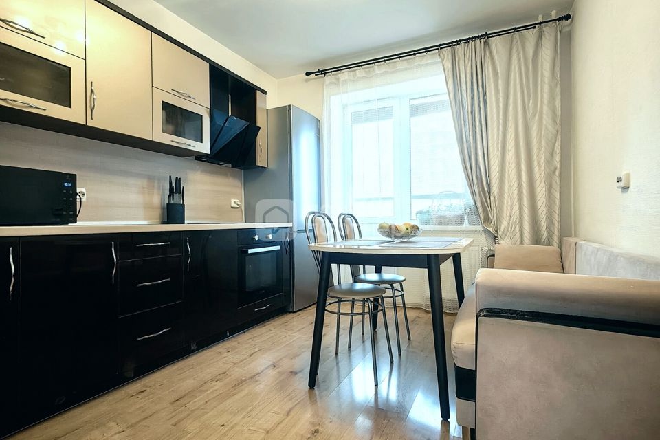 Продаётся 1-комнатная квартира, 35.8 м²