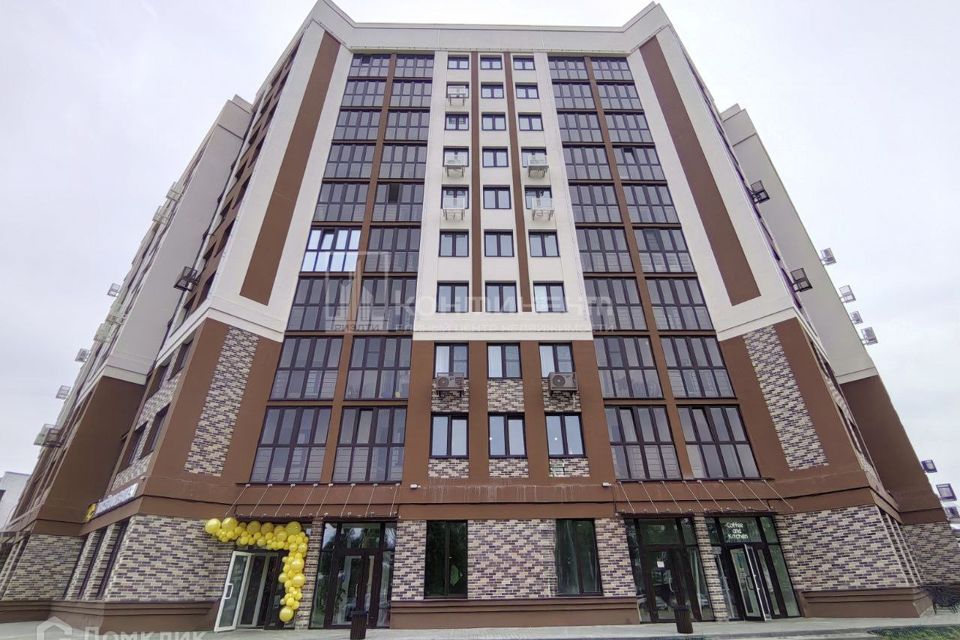 Продаётся 3-комнатная квартира, 111.7 м²