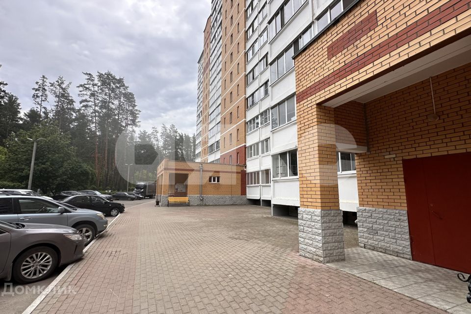 Продаётся 1-комнатная квартира, 42 м²
