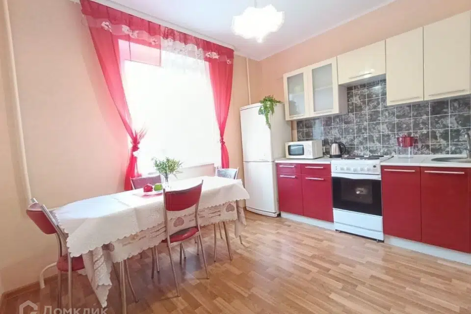 Продаётся 1-комнатная квартира, 37.5 м²