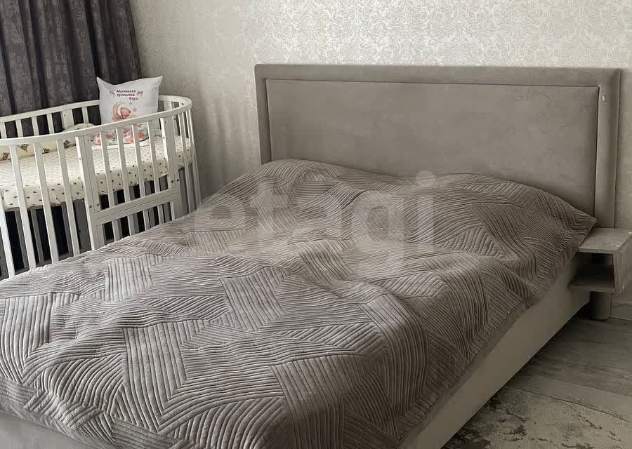 Продаётся 1-комнатная квартира, 41.9 м²