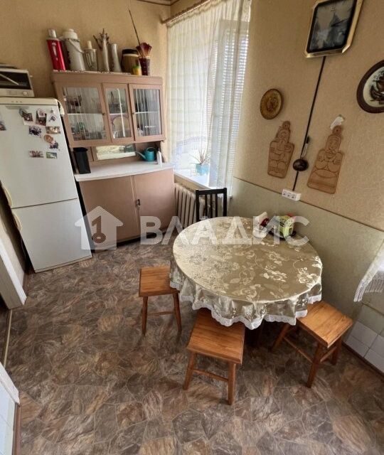 Сдаётся 2-комнатная квартира, 61 м²