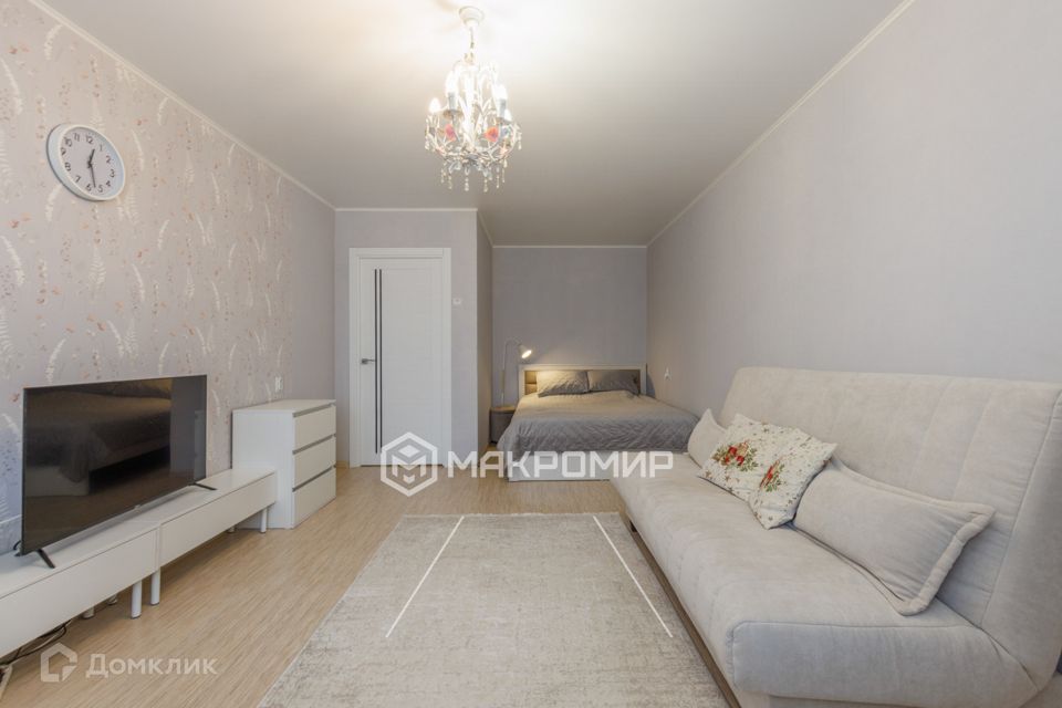 Продаётся 1-комнатная квартира, 49 м²
