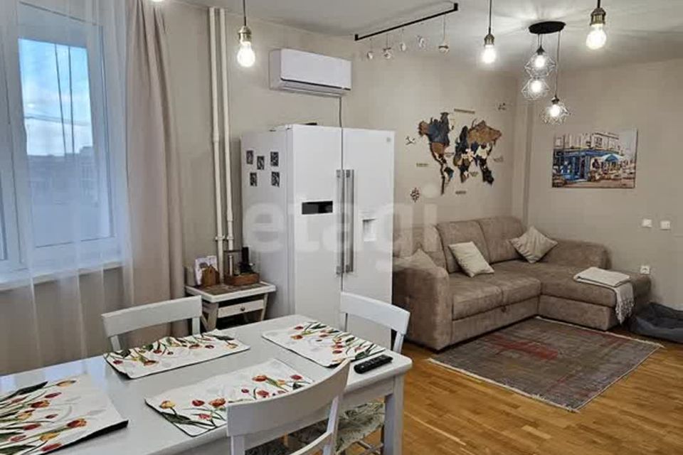 Продаётся 3-комнатная квартира, 90.6 м²
