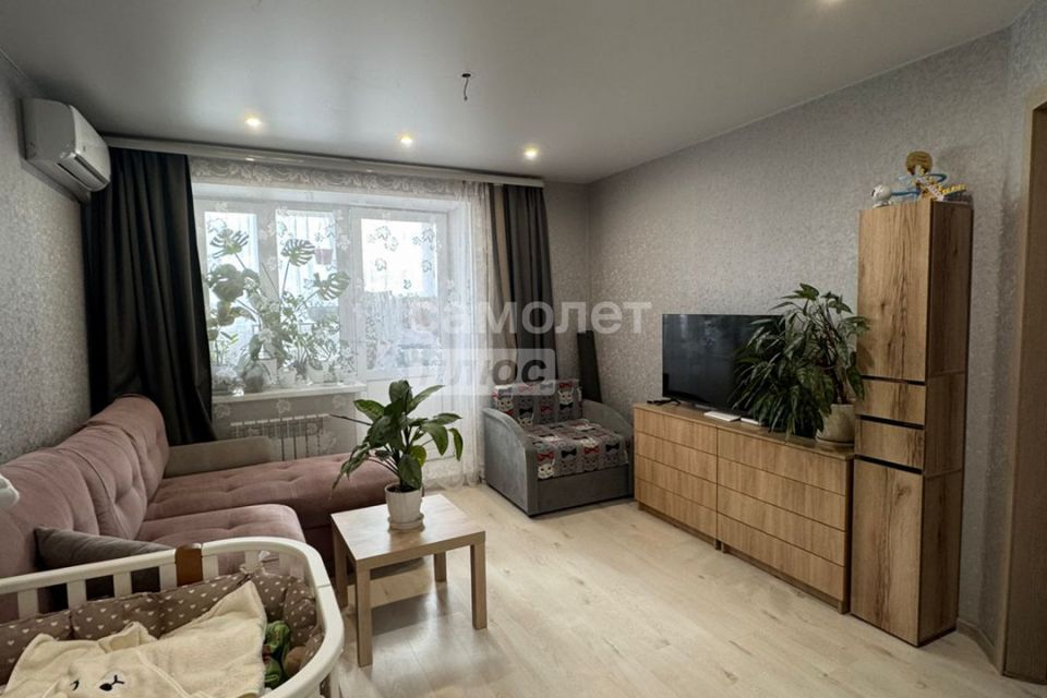 Продаётся 1-комнатная квартира, 37.4 м²