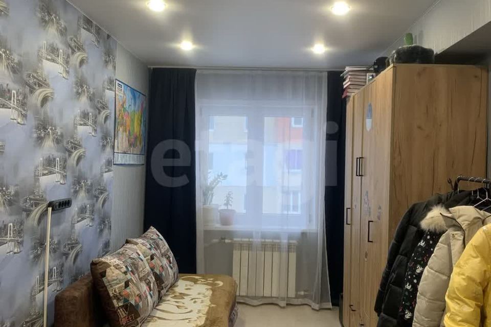 Продаётся 4-комнатная квартира, 74.9 м²