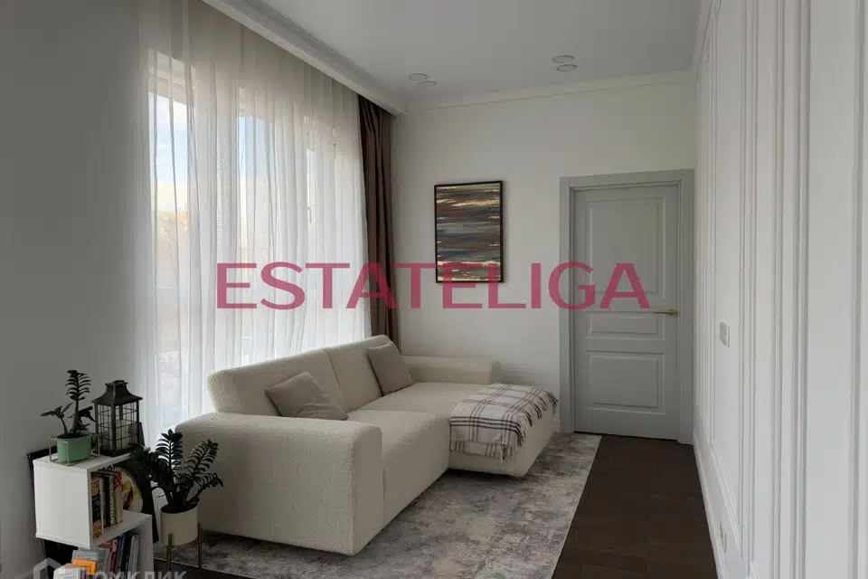 Продаётся 2-комнатная квартира, 57.8 м²