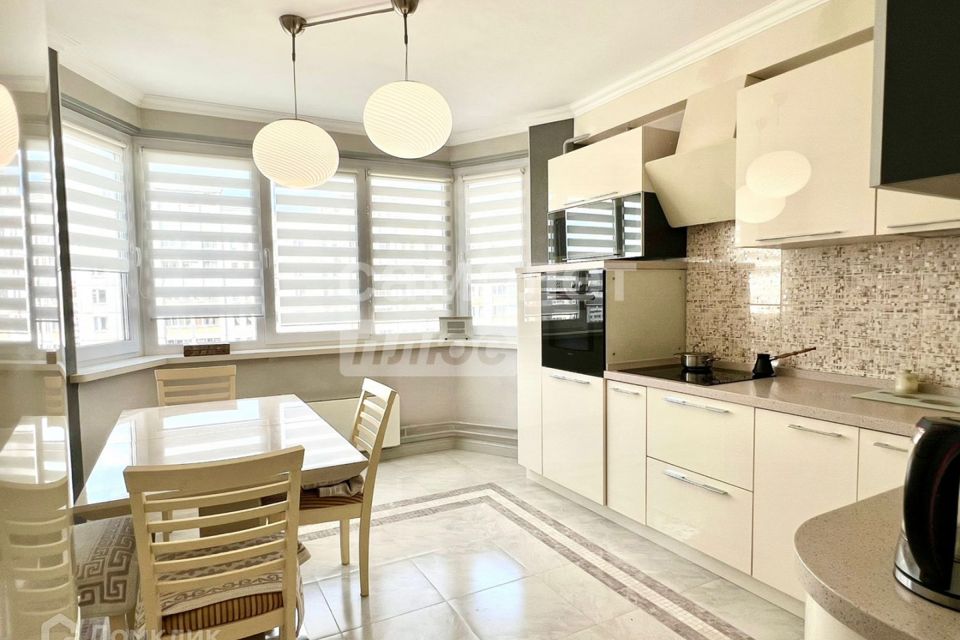 Сдаётся 2-комнатная квартира, 60.3 м²