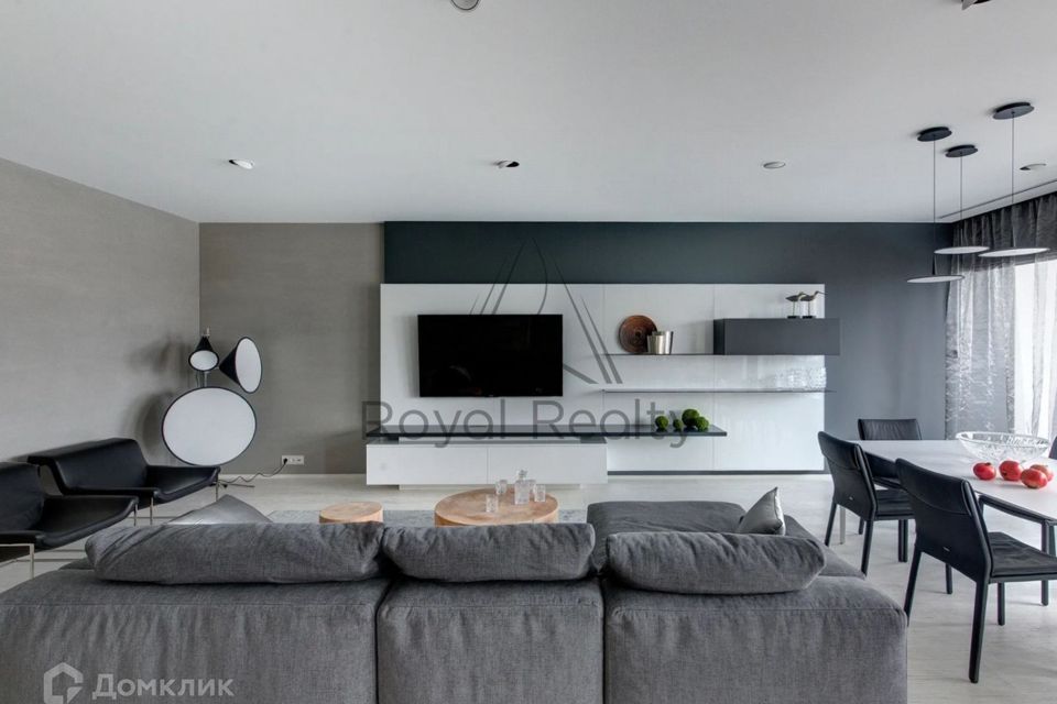 Сдаётся 2-комнатная квартира, 90 м²