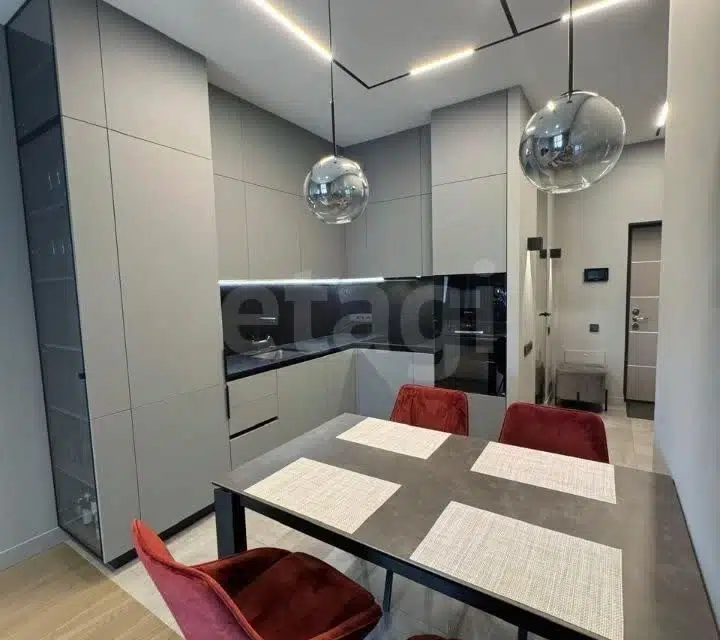 Продаётся 2-комнатная квартира, 53 м²