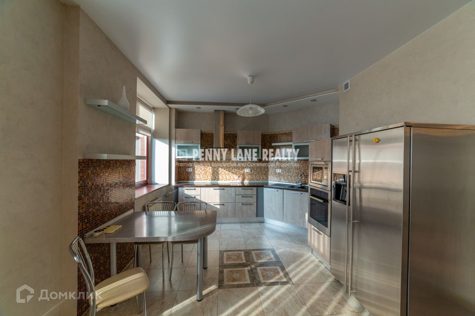 Сдаётся 3-комнатная квартира, 90 м²