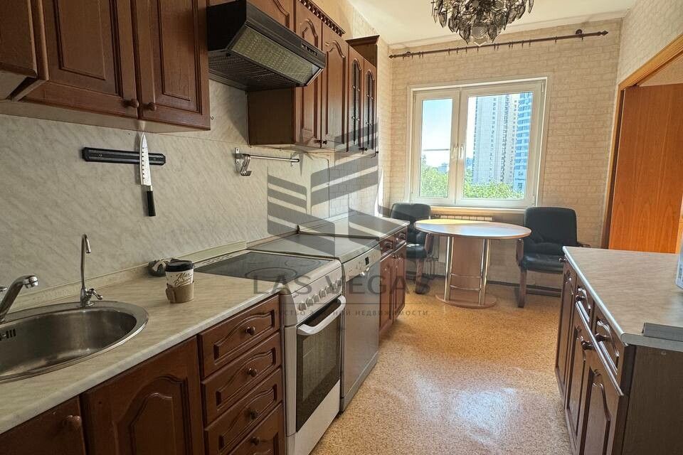 Сдаётся 3-комнатная квартира, 82 м²