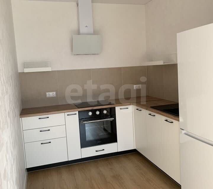 Сдаётся 1-комнатная квартира, 42 м²